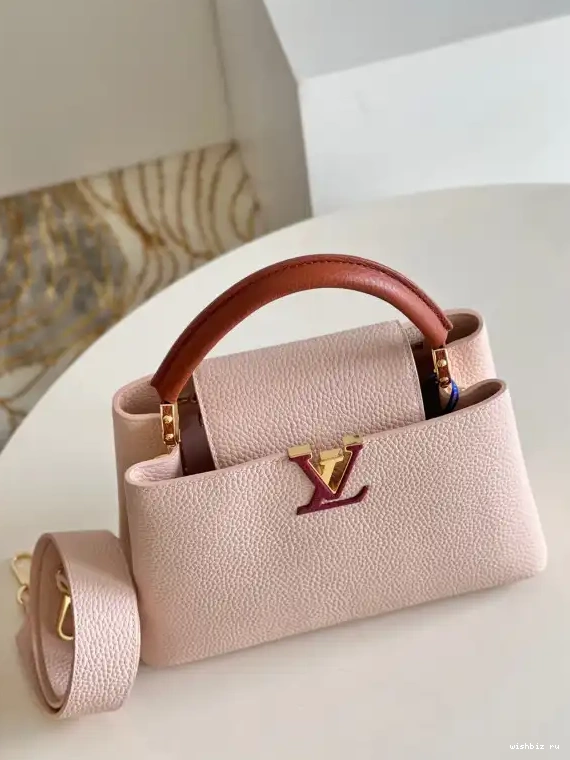 WIS BB LOUIS VUITTON CAPUCINES 0524